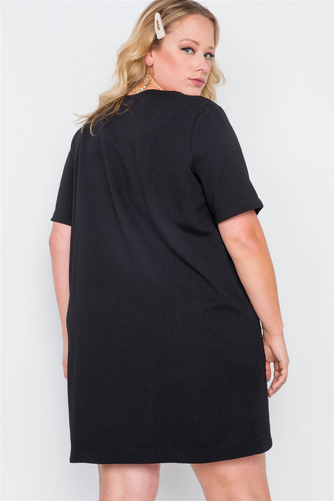 Plus Size Black Textured Short Sleeve Dress